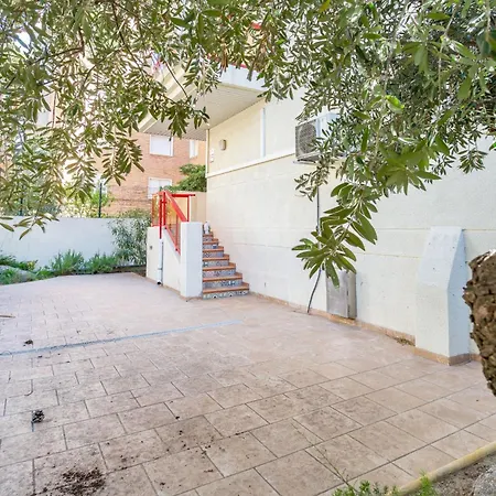 Fmp Ancora Red 1st Line Apartment Salou